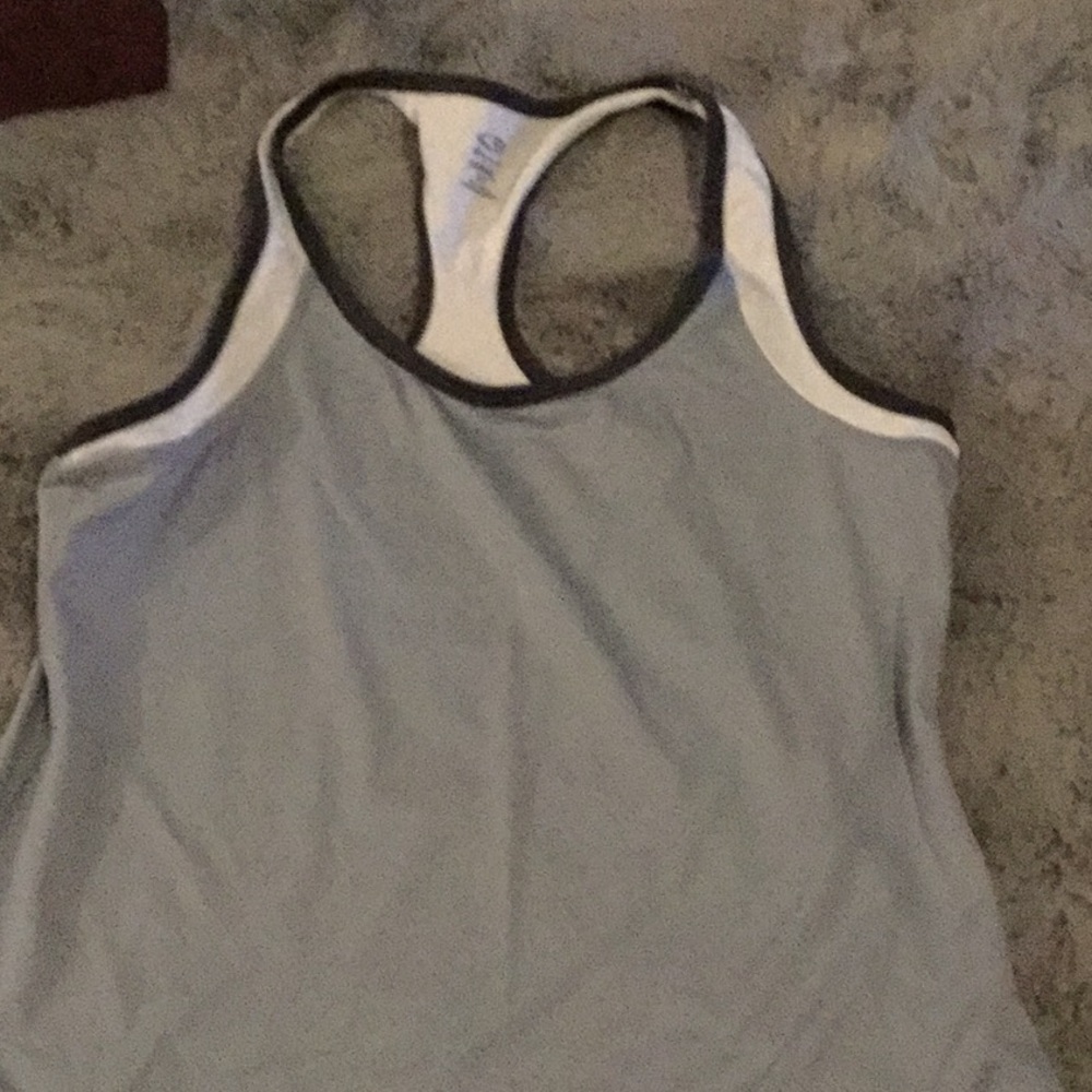 Exercise Tops - image 7